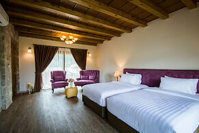 Mela Garden Retreat Cottage