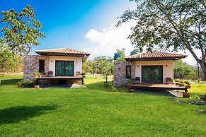 Mela Garden Retreat Cottage