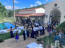 Mela Garden Retreat Cottage