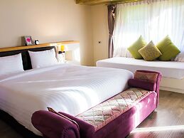 Mela Garden Retreat Cottage