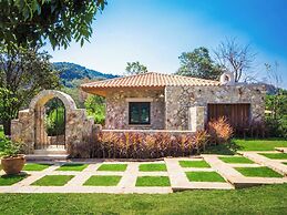 Mela Garden Retreat Cottage