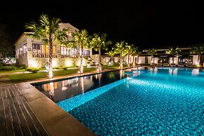 Mela Garden Retreat Cottage