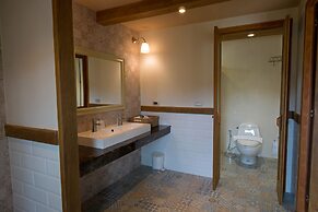 Mela Garden Retreat Cottage