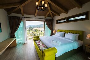 Mela Garden Retreat Cottage