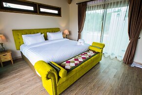 Mela Garden Retreat Cottage