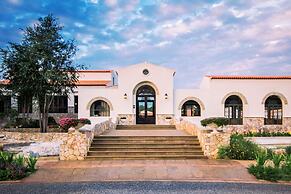 Mela Garden Retreat Cottage