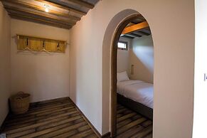 Mela Garden Retreat Cottage