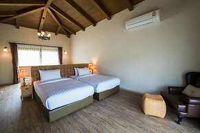 Mela Garden Retreat Cottage