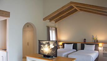 Mela Garden Retreat Cottage