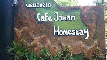 Café Johan Home Stay Senggigi