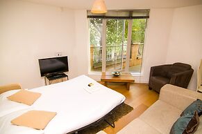 Apartment Wharf – Water Gardens