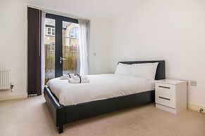 Apartment Wharf – Water Gardens