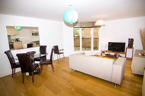 Apartment Wharf – Water Gardens