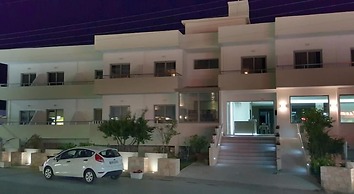 Malliotakis Beach Hotel by Checkin