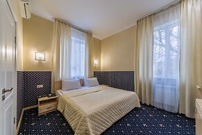 Mira Hotel