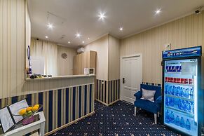 Mira Hotel