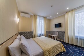Mira Hotel
