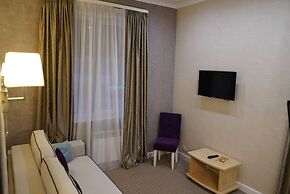 Mira Hotel