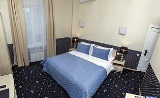 Mira Hotel