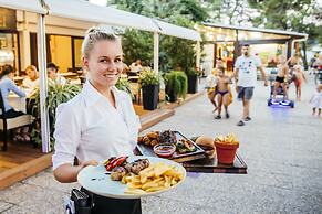 Zaton Holiday Resort Mobile Homes