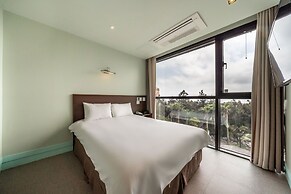 Sunrise Hotel Jungmun