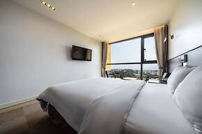 Sunrise Hotel Jungmun