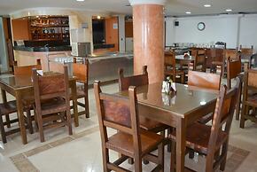 Hotel Ribera Del Rio Av 2N