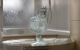 At Home - Porta Romana