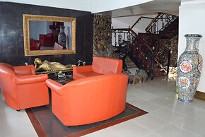 Hotel Ribera Del Rio Av 6N