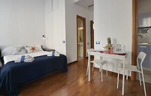 At Home - P.ta Venezia C.so Buenos Aires