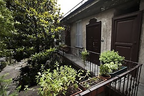 At Home - P.ta Venezia C.so Buenos Aires