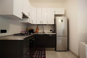 At Home - P.ta Venezia C.so Buenos Aires