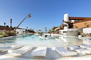 Hard Rock Hotel Tenerife