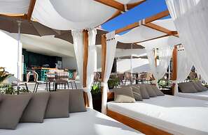 Hard Rock Hotel Tenerife