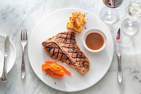 Sheraton Samoa Aggie Grey's Hotel & Bungalows