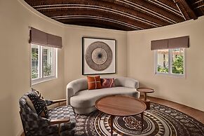 Sheraton Samoa Aggie Grey's Hotel & Bungalows