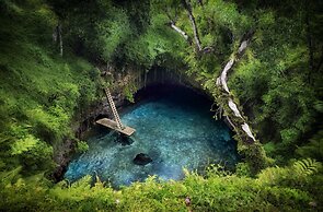 Sheraton Samoa Aggie Grey's Hotel & Bungalows