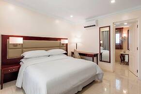 Sheraton Samoa Aggie Grey's Hotel & Bungalows