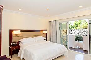 Sheraton Samoa Aggie Grey's Hotel & Bungalows