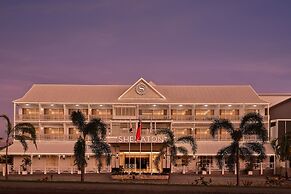 Sheraton Samoa Aggie Grey's Hotel & Bungalows