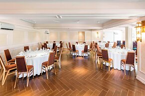 Sheraton Samoa Aggie Grey's Hotel & Bungalows