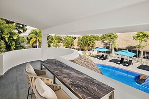 Sheraton Samoa Aggie Grey's Hotel & Bungalows