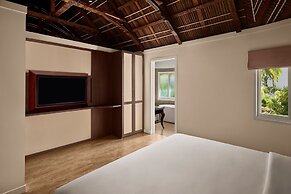 Sheraton Samoa Aggie Grey's Hotel & Bungalows