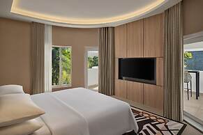 Sheraton Samoa Aggie Grey's Hotel & Bungalows