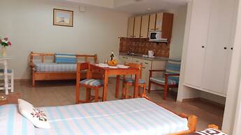 Semiramis Apartments by Estia