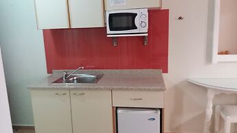 Semiramis Apartments by Estia