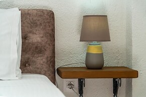 Angela Hotel and Apartments