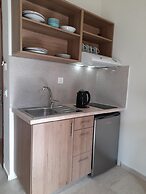 Angela Hotel and Apartments