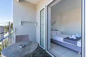 Angela Hotel and Apartments