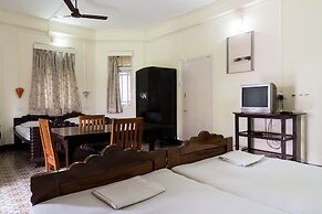 Bentleys Hotel Colaba